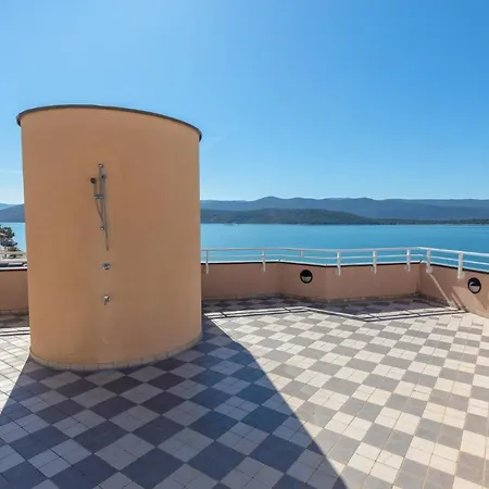 Awesome In W/ Wifi And 1 Bedrooms * Klek
