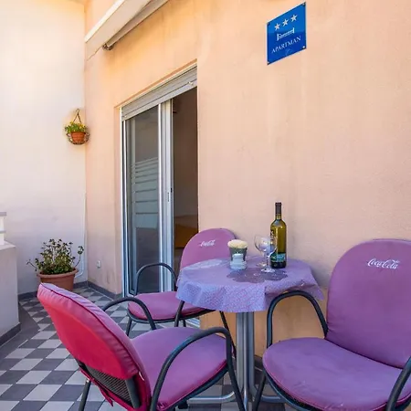 Awesome In W/ Wifi And 1 Bedrooms *